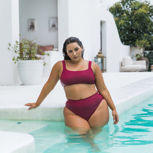 
                  
                    CLAUDIA BIKINI TOP | DARK RUBY
                  
                