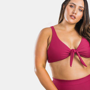 
                  
                    ISABEL BIKINI TOP | DARK RUBY
                  
                